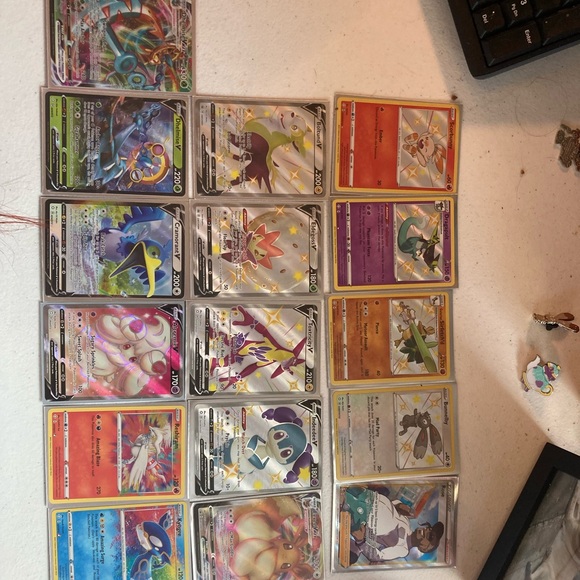 MINT/NM shining fates ultra rare cards bundle